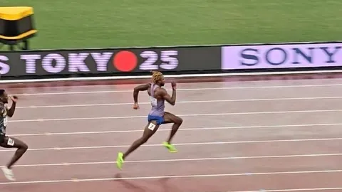 “中国代表团在钢架雪车世界杯混合团体决赛中勇夺金银铜牌！”